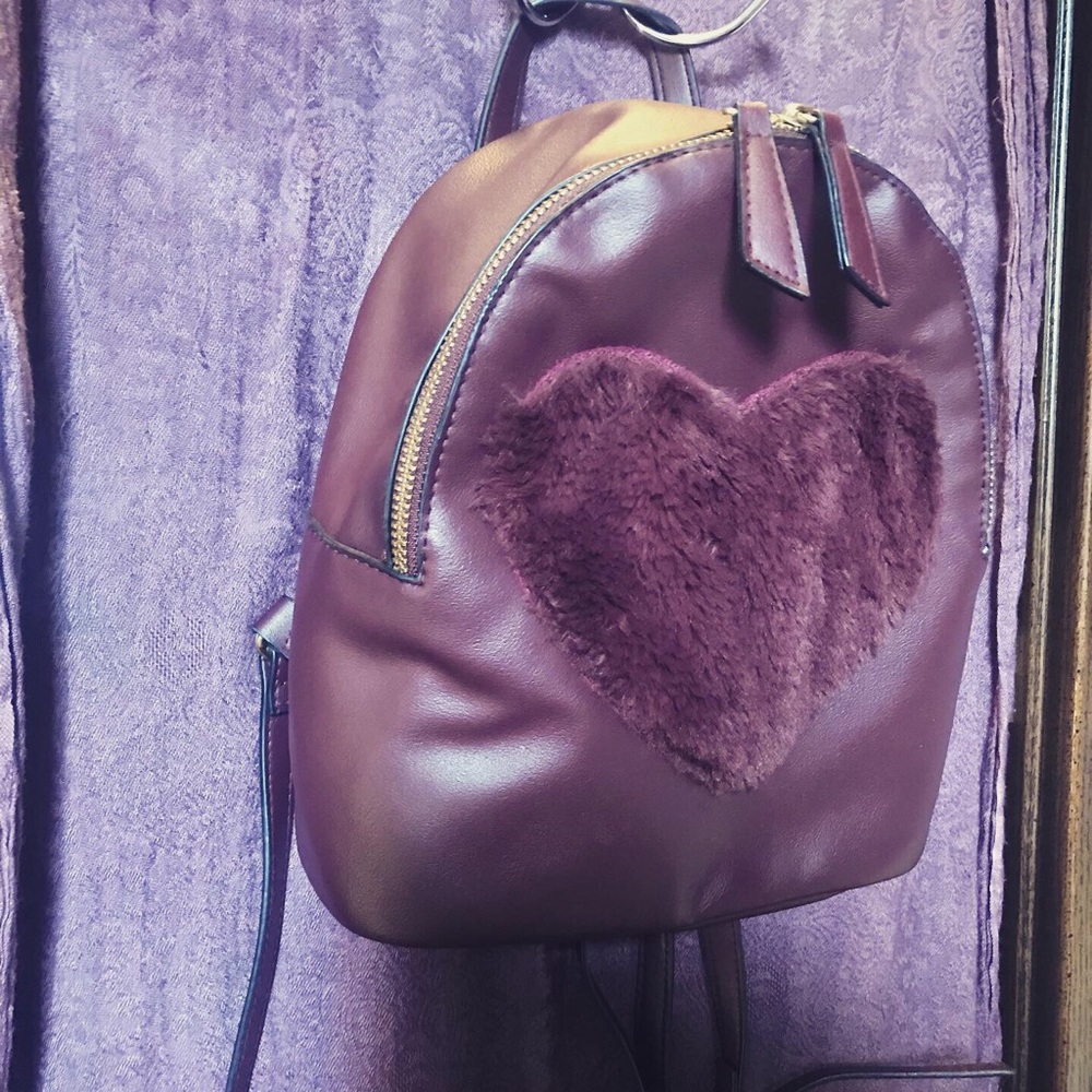 💟 ғᴀᴜx ʟᴇᴀᴛʜᴇʀ ᴍɪɴɪ ʙᴀᴄᴋᴘᴀᴄᴋ💟 - Picture 3 of 7